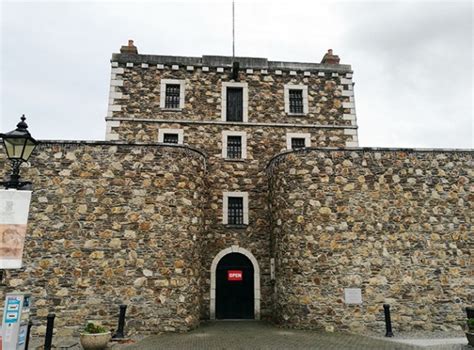 wicklow gaol history.